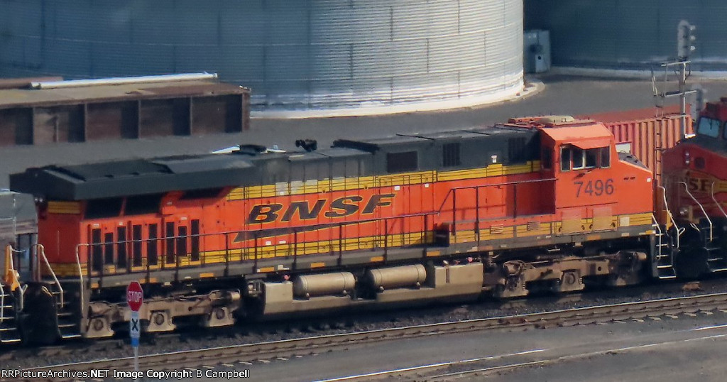 BNSF 7496